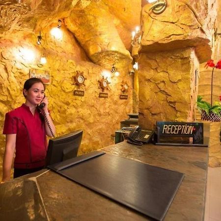 Tiger Complex By Eyg Hotel Patong Екстериор снимка