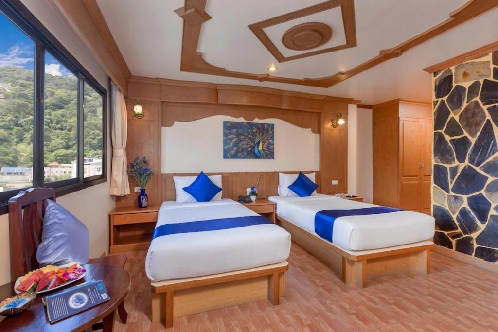 Tiger Complex By Eyg Hotel Patong Екстериор снимка